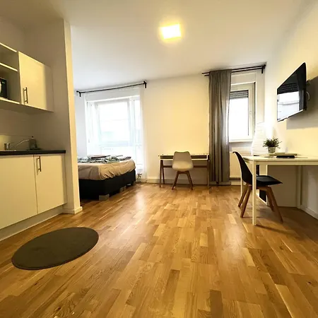 Simplex Am Ludwigsplatz Apartment
