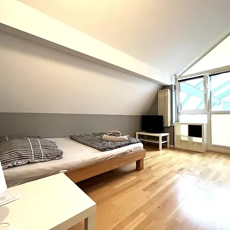 Simplex Am Ludwigsplatz Apartment