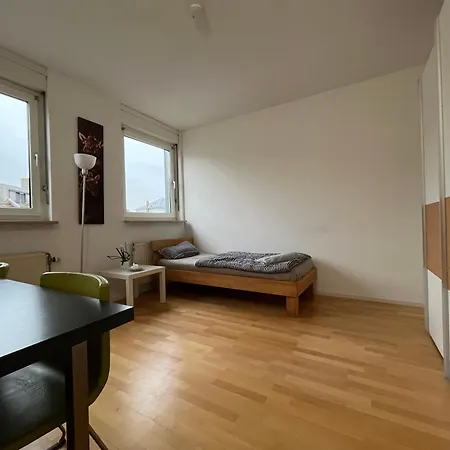 Simplex Am Ludwigsplatz Apartment