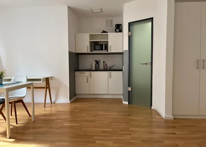 Simplex Am Ludwigsplatz Aparthotel *